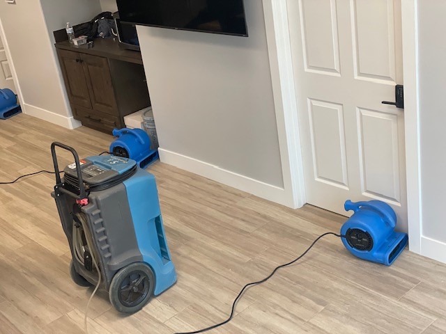Flood Cleanup Catalina Foothills, AZ offers Water Damage, Flood Service, Water Extraction, Flood Company, Water Restoration, Flood Extraction, Water Removal, 24 Hour Emergency, Mold Repair and Flooded